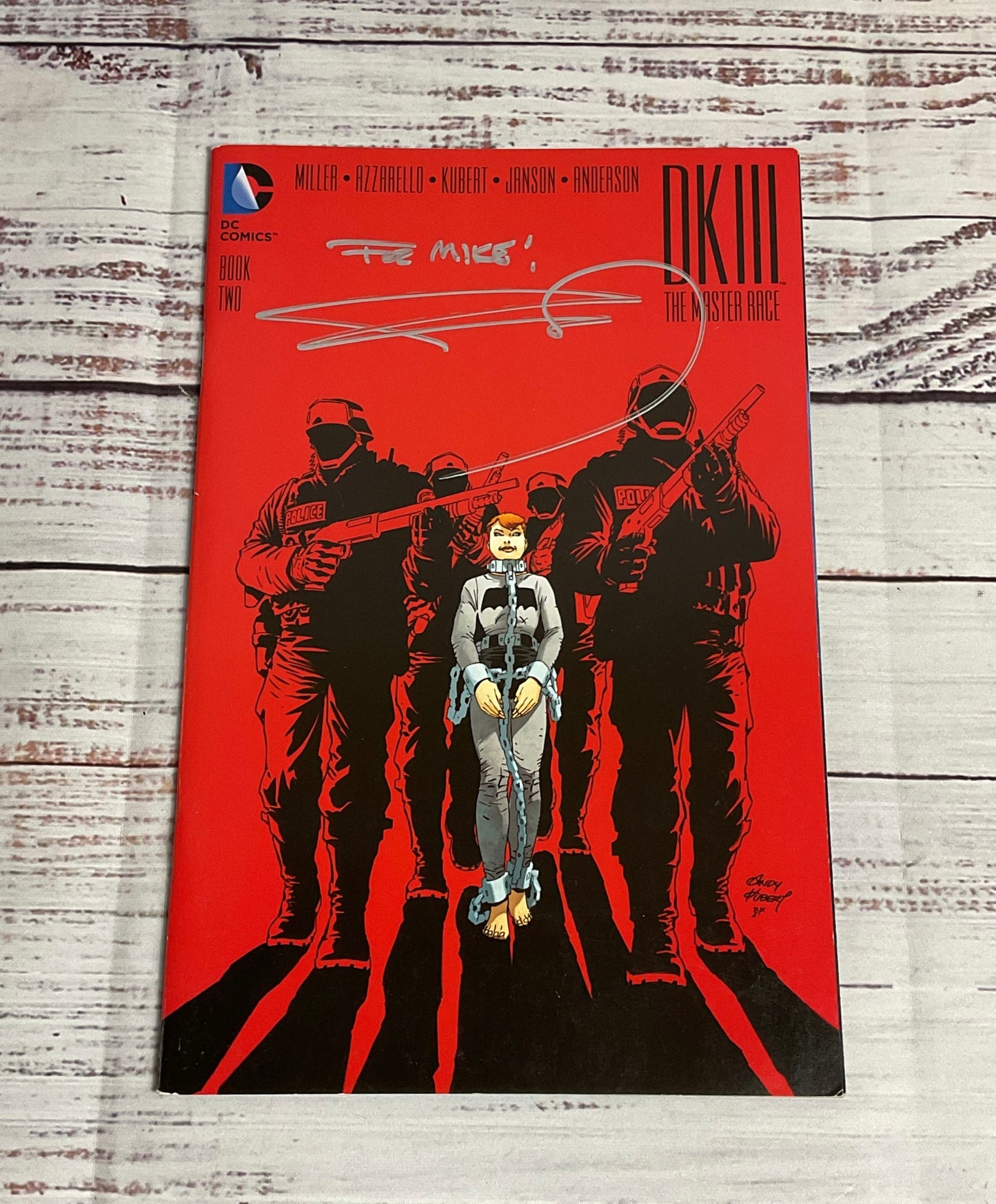 RARE DC Comics Frank Miller Signed Dark Knight III Master Race #2 Comic Book