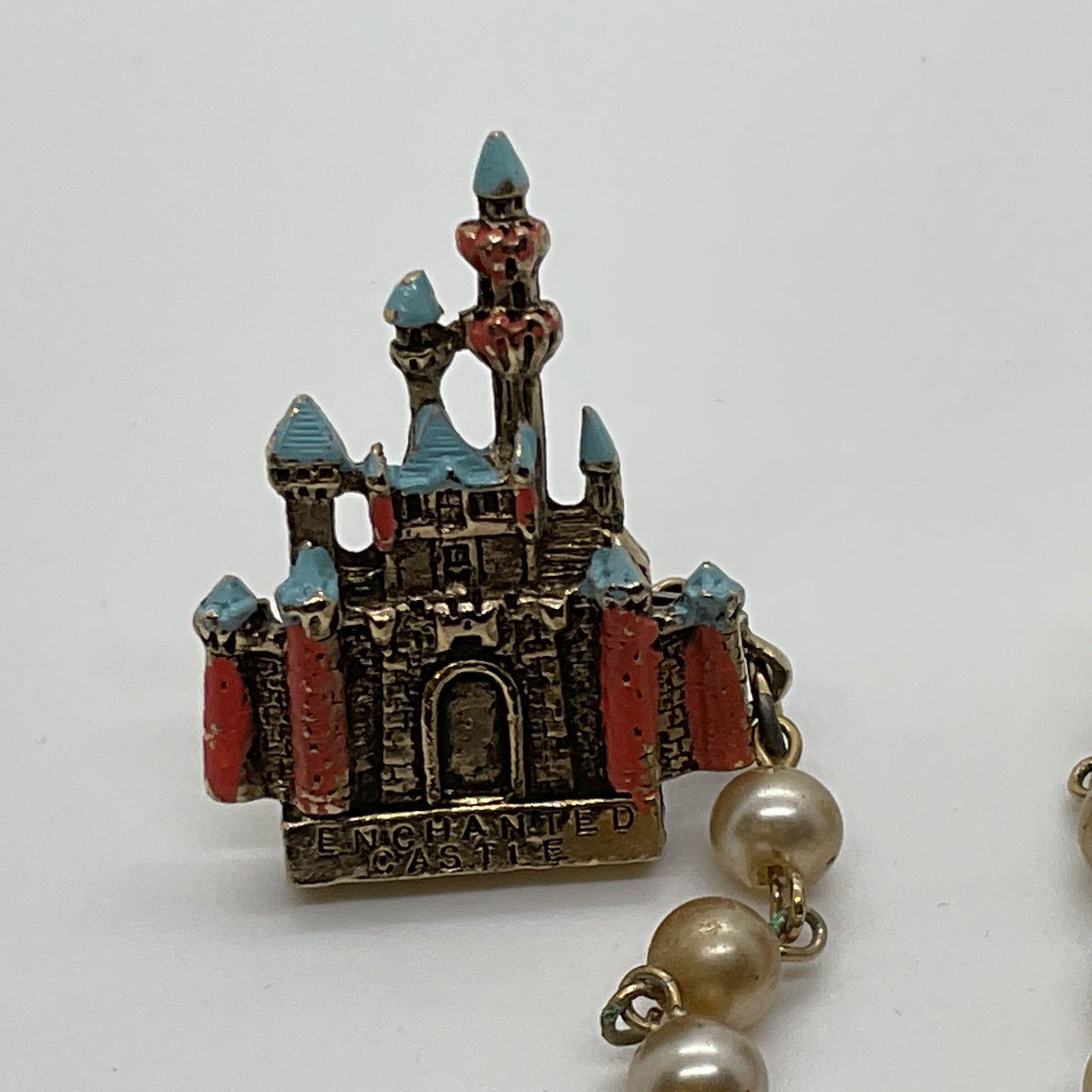 VTG. DISNEY Gold Tone Castle Sweater Clips