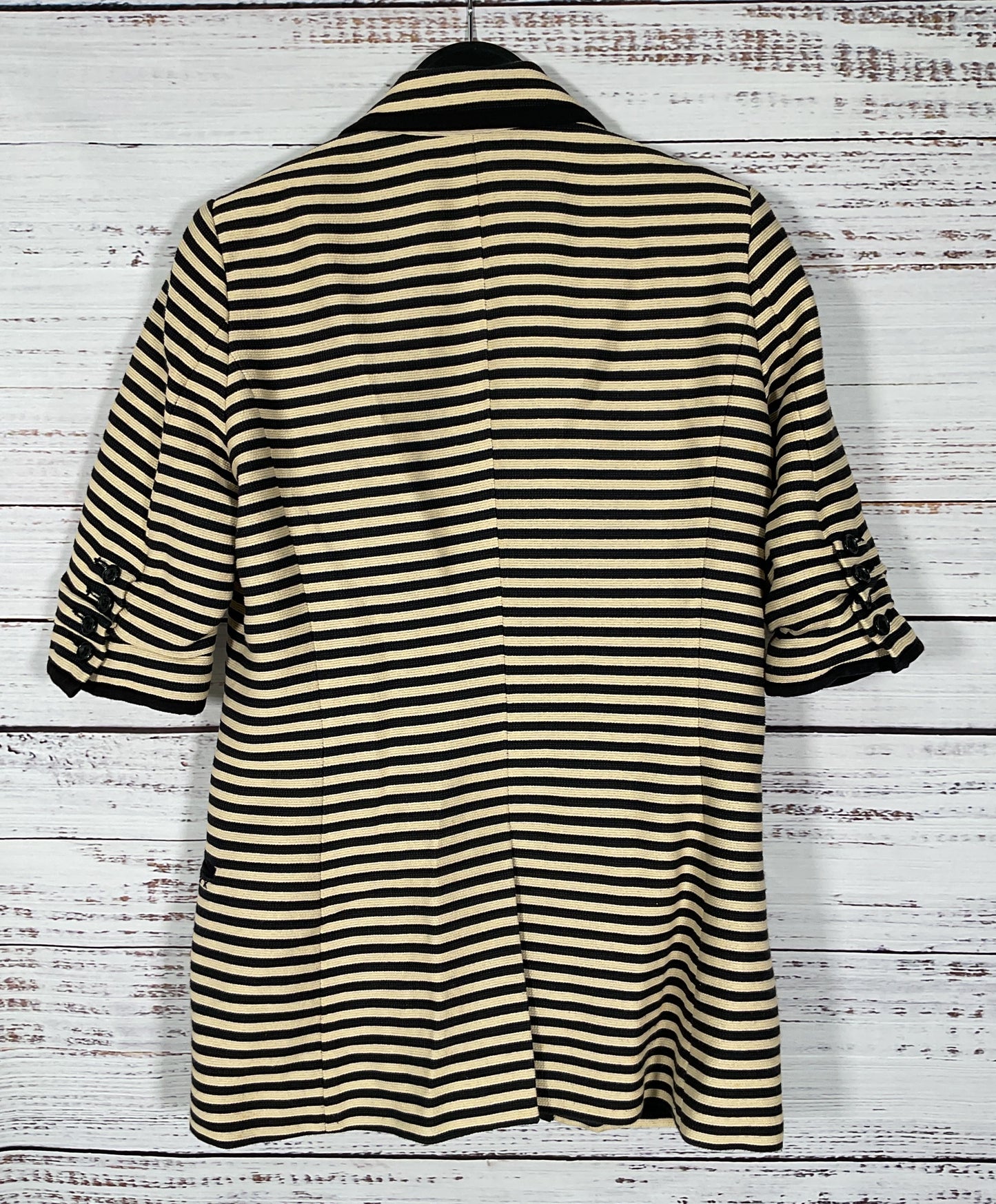 Elizabeth and James Women's Beige Striped Short Sleeve Blazer Size 4