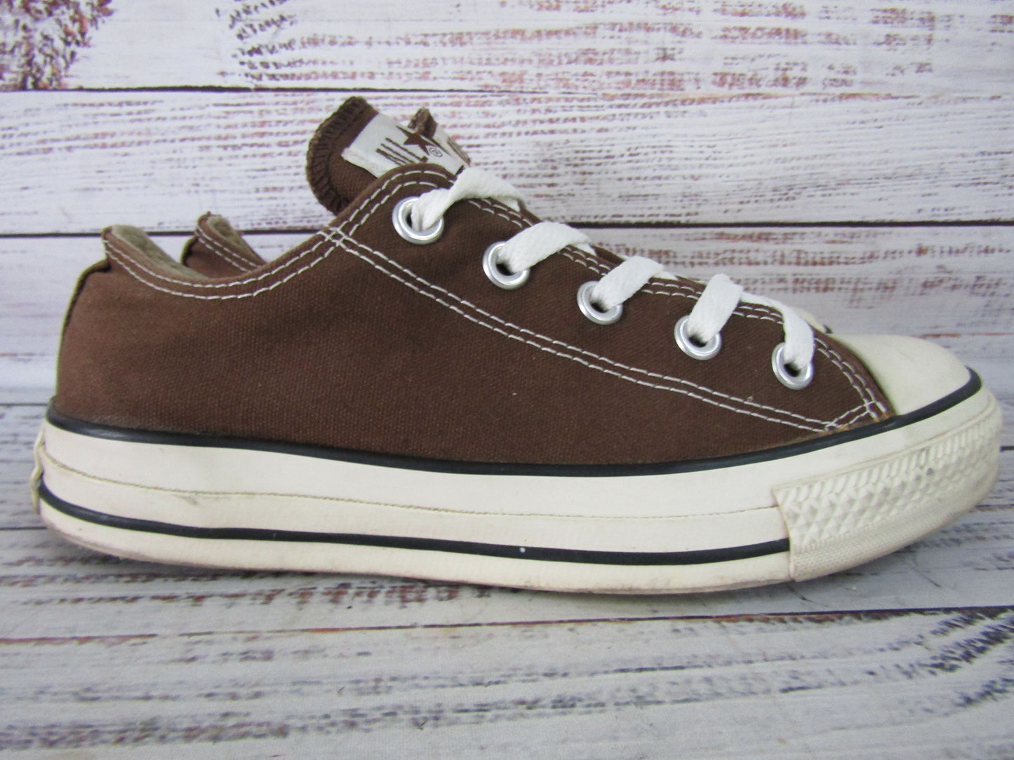 Converse Chuck Taylor All Star Women's Brown Low Top Sneakers Size 6