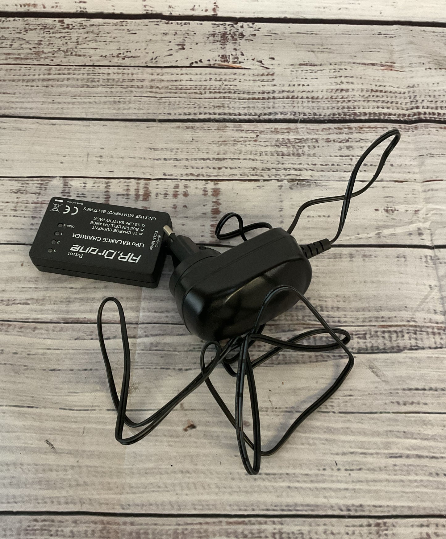 Parrot AR Drone 1.0 Quadcopter Multicolor