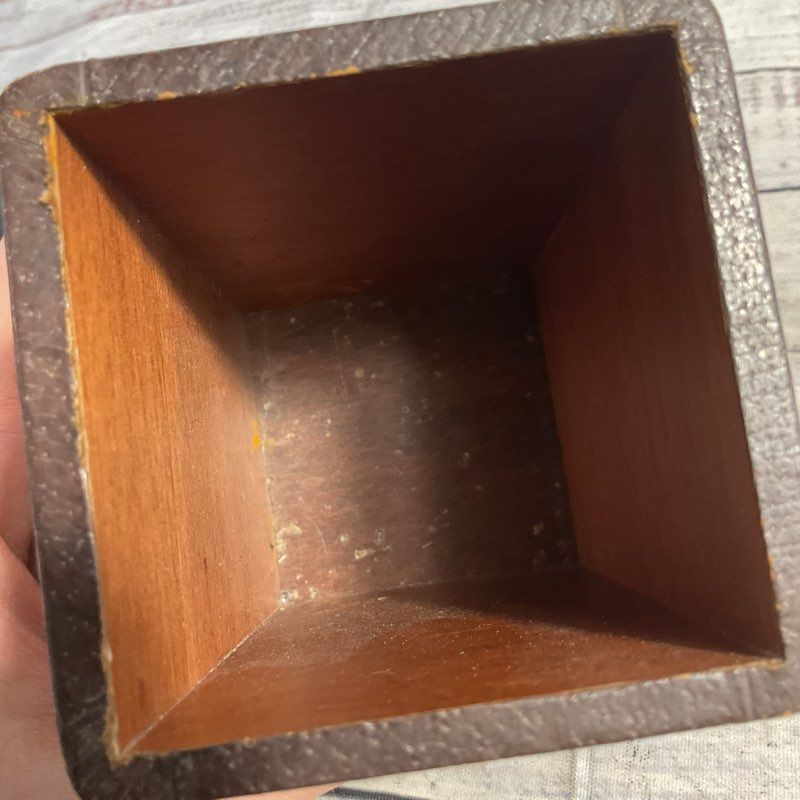 Mark Cross Brown Leather 4" Desktop Pencil Cup Pen Holder