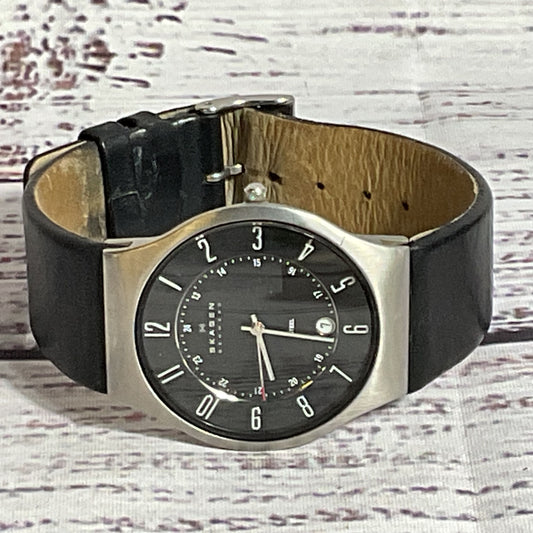 SKAGEN 233XXLSLB Men's Black Dial Black Leather Band Watch (NEEDS BATTERY)