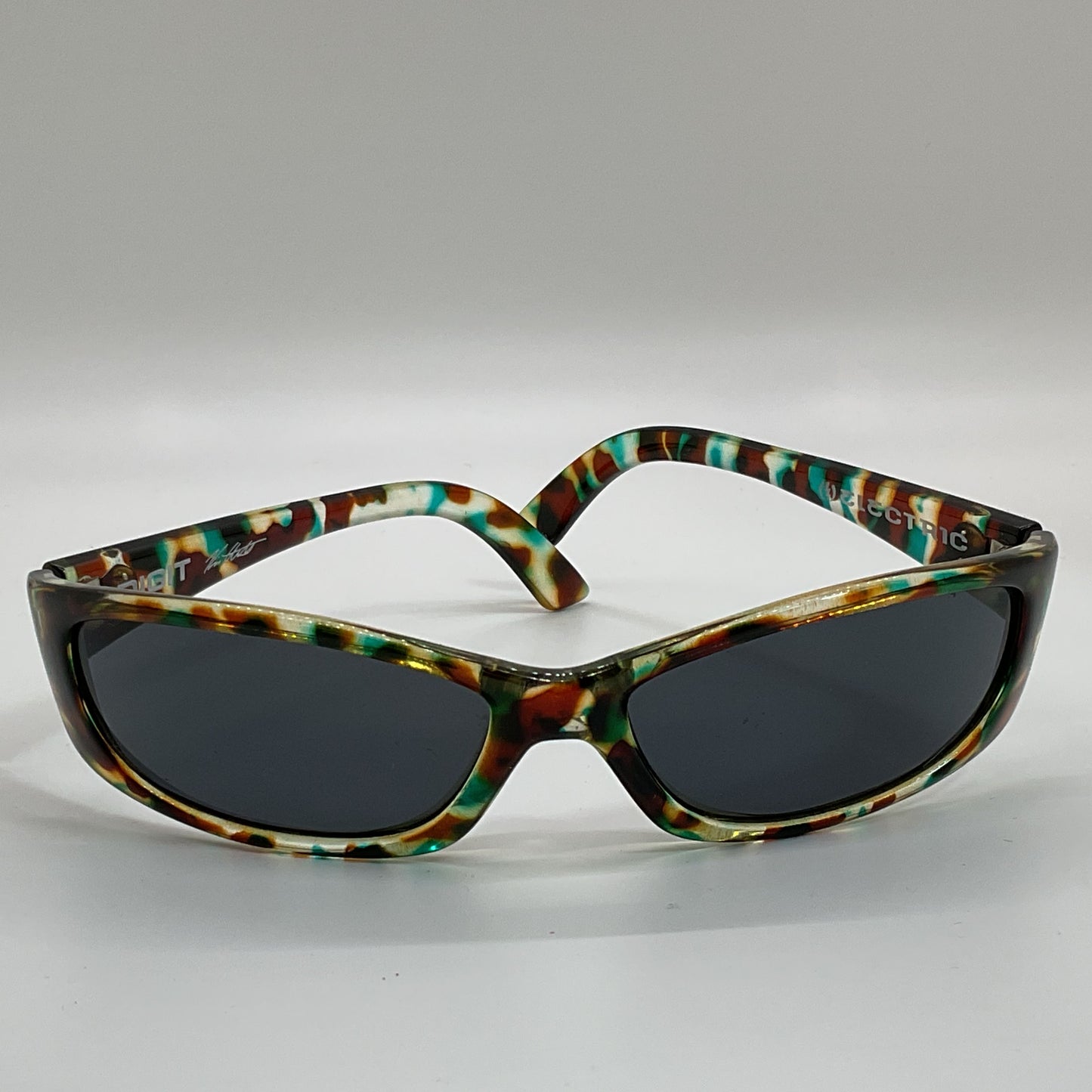 VTG. Y2K ELECTRIC DIGIT Brown Green Sunglasses