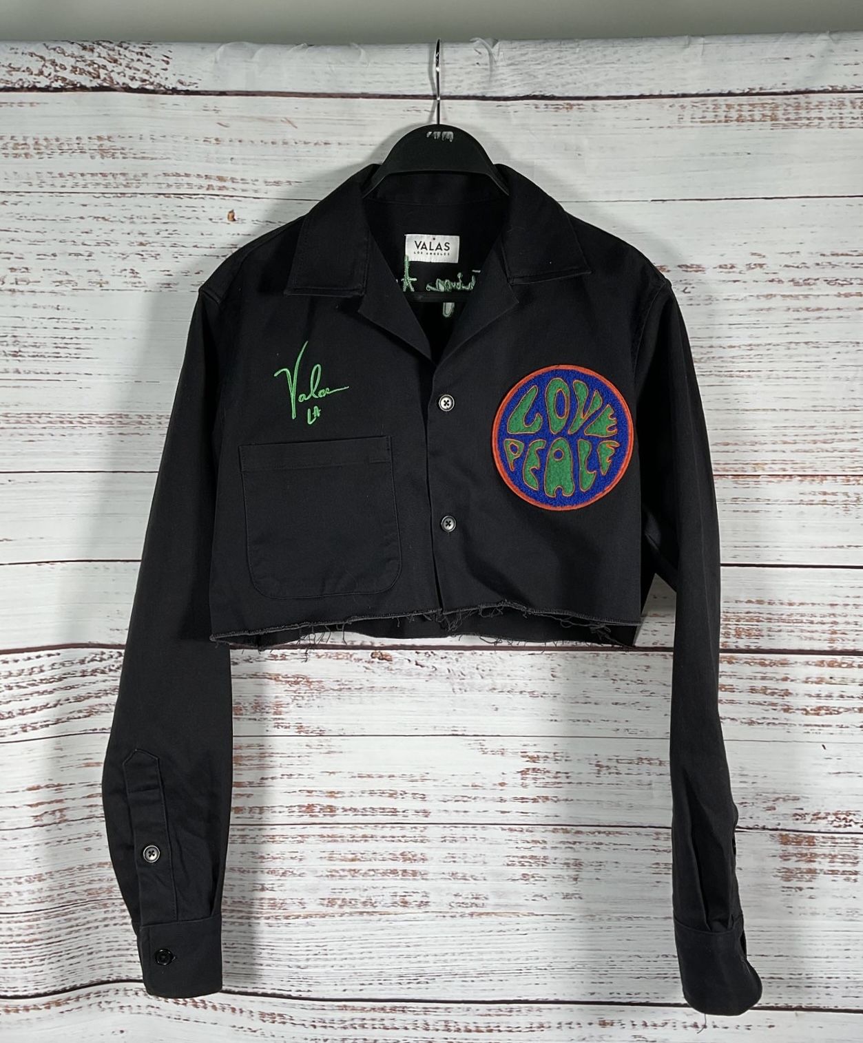 Valas Black Cropped Peace & Love Bowler Shirt - Size Medium