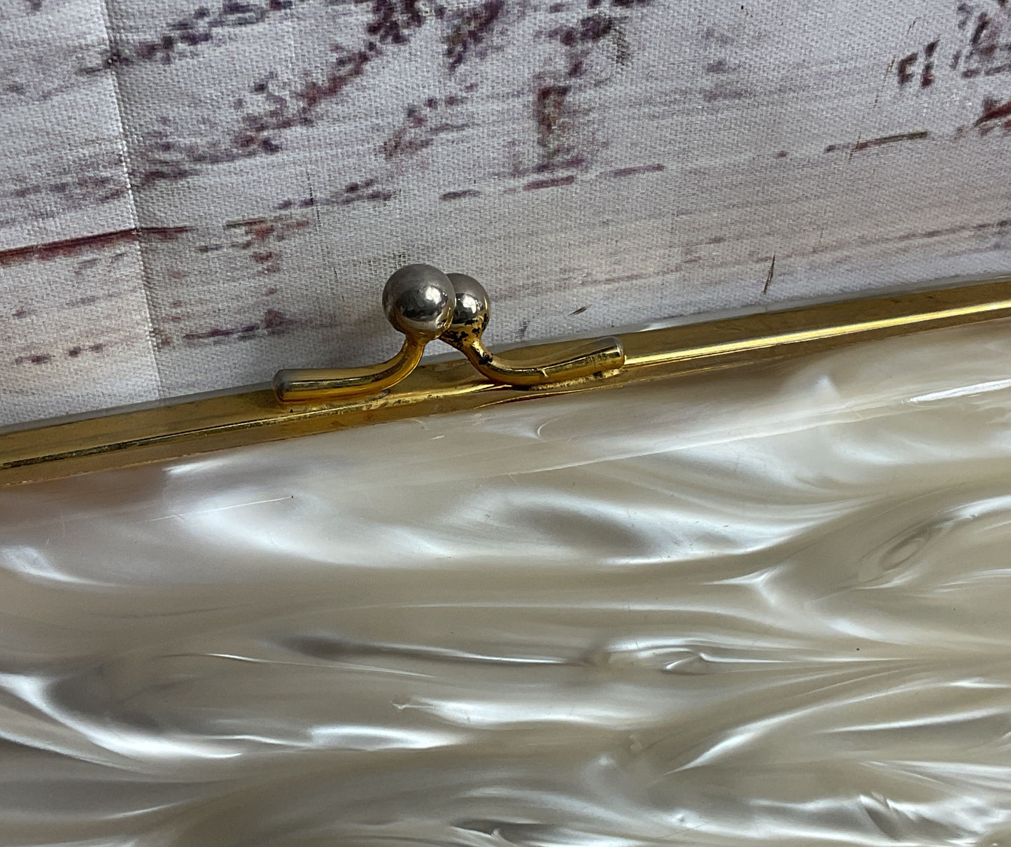 Vintage Lucite Make Up Carryall Compact Pearlescent White