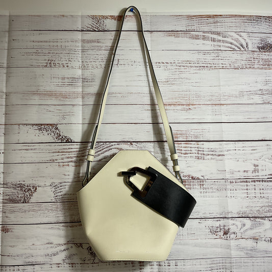 NWD DANSE LENTE Johnny Women's Cream Bucket Crossbody Bag
