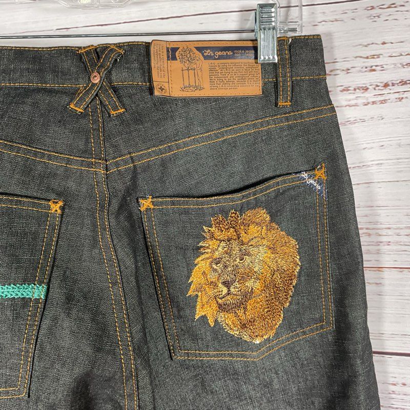 LRG Dark Gray Lion Embroidered Y2K Skater Jeans - Size 32/33