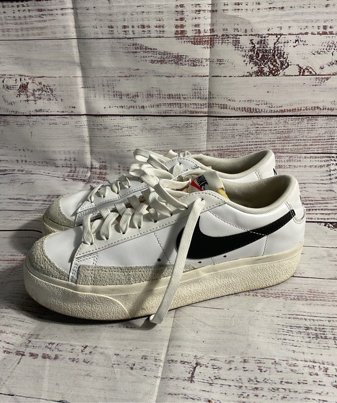 Nike Blazer Low Platform Women's Shoes DJ0292-101 Black White Size 7.5