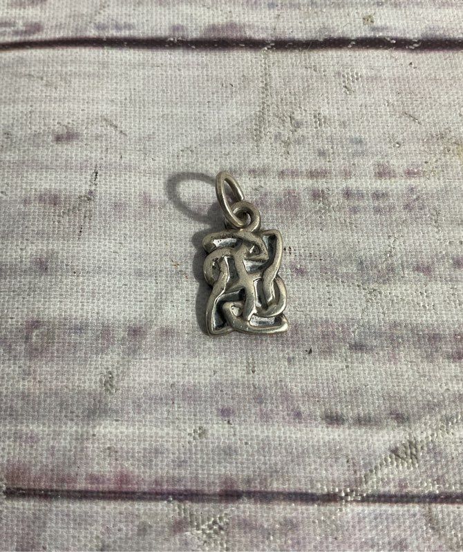 Sterling Silver 925 Celtic Knot Ruined Mini Pendant