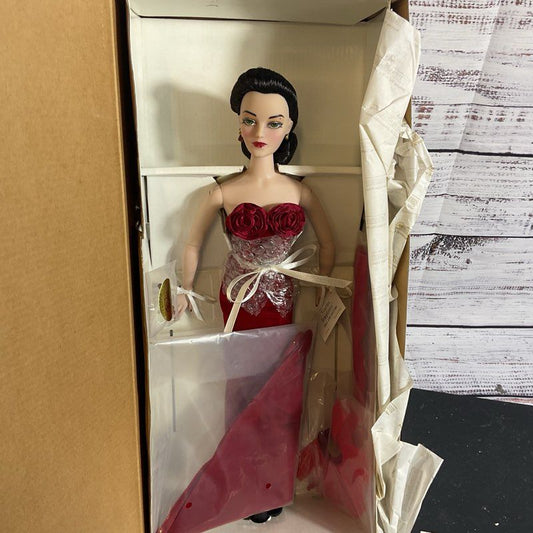 ASHTON DRAKE Galleries Madra by MEL ODOM Scarlett Temptress Porcelain Doll