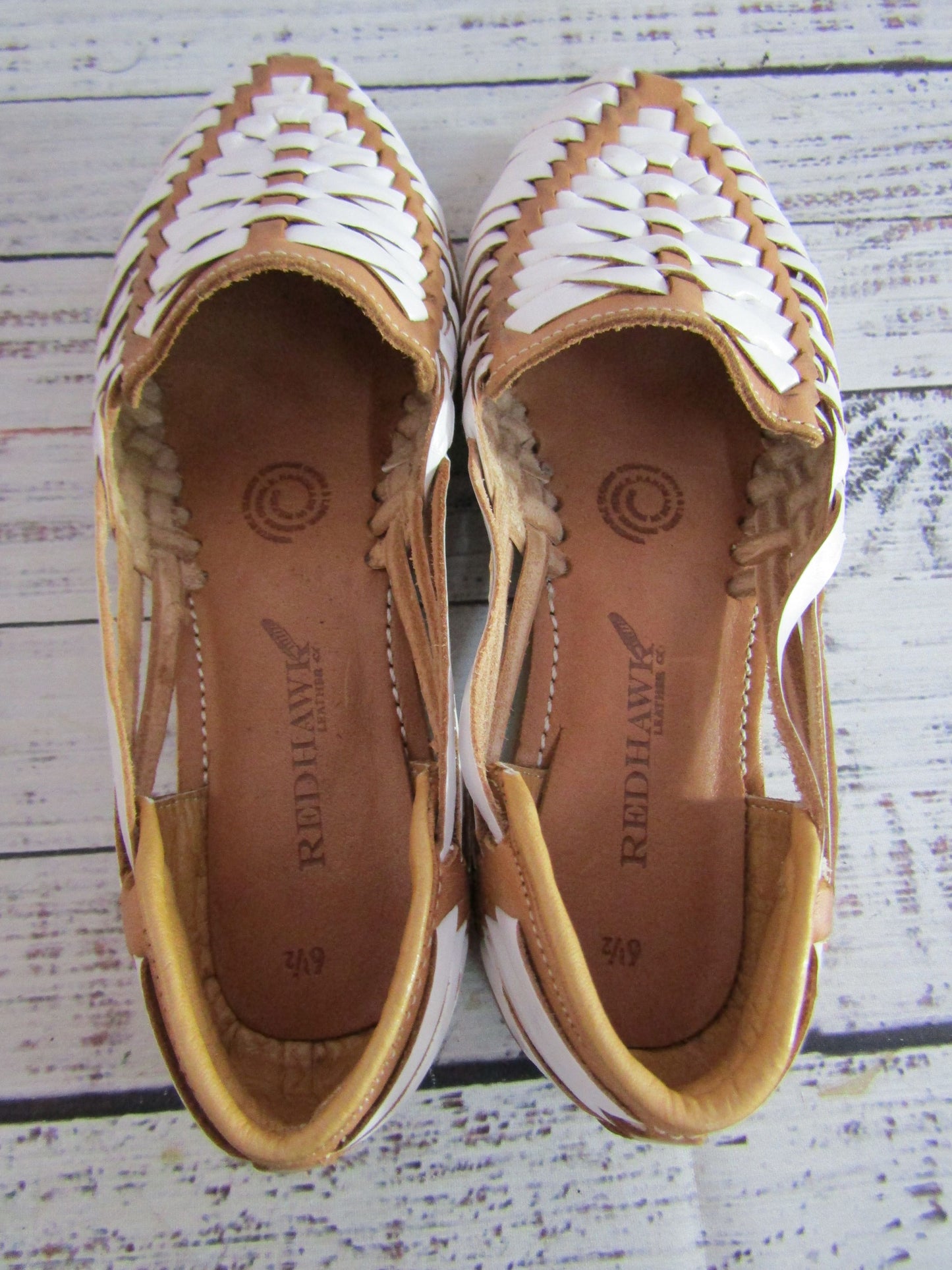 Red Hawks Women's Woven White Leather Huarache Slip-On Flats Size 6.5
