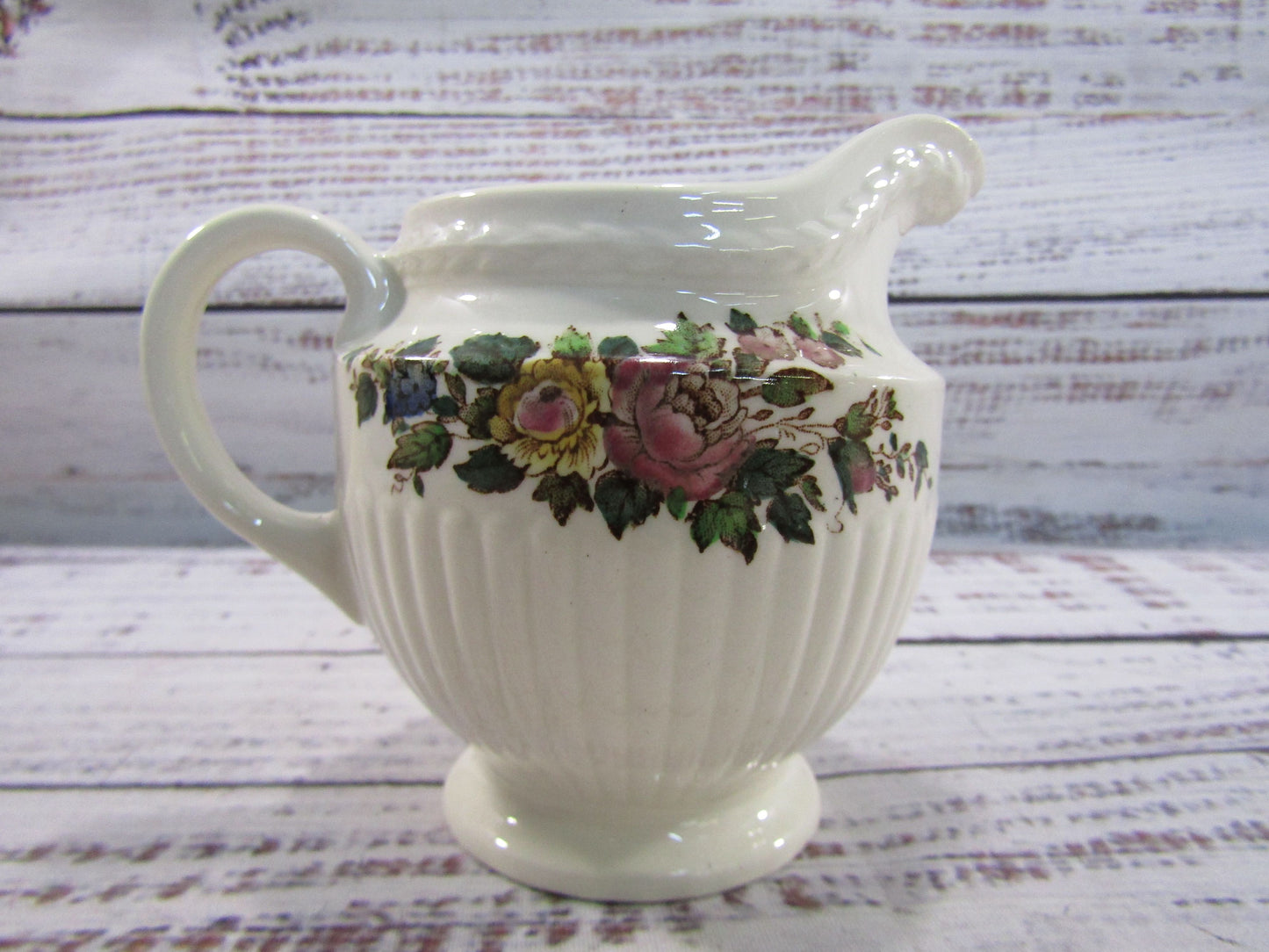 Wedgwood Conway 3 Teacups & 1 Creamer Made in England