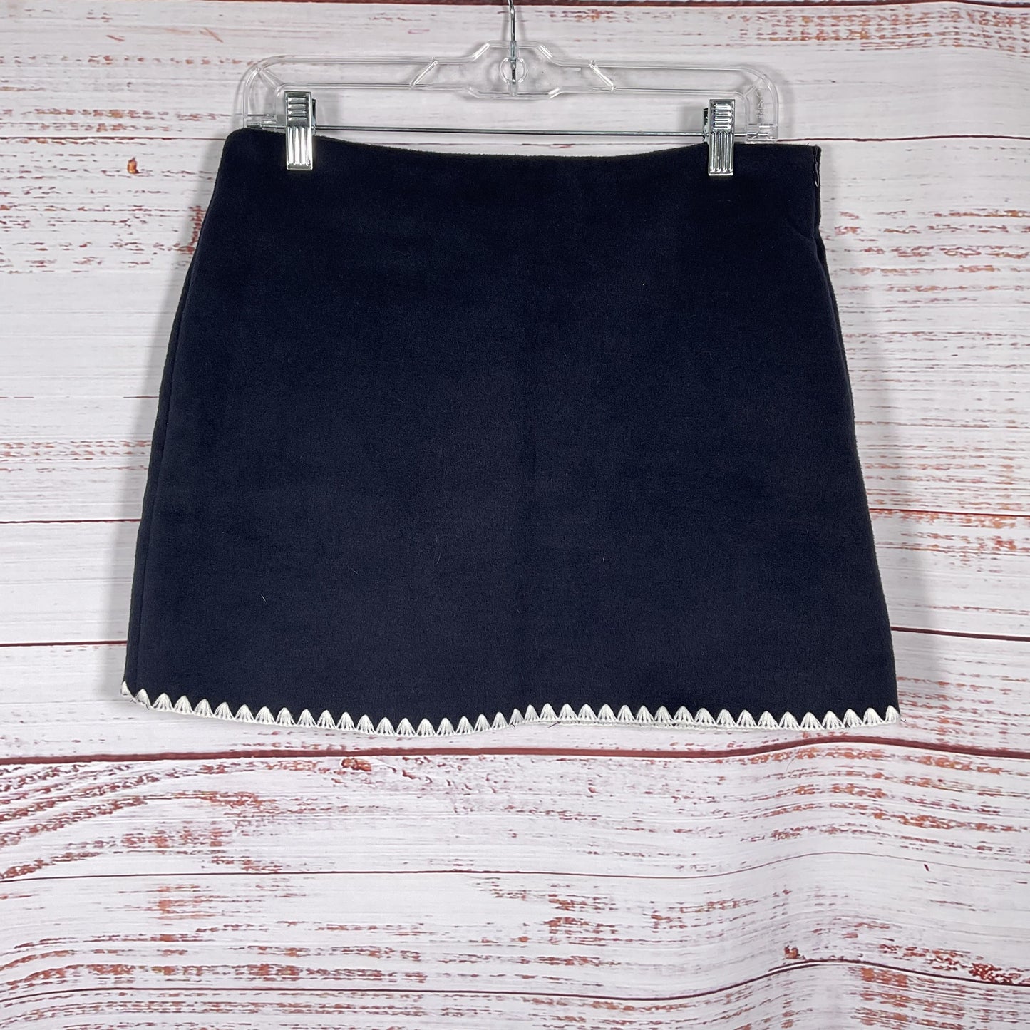Commense Revolve Anthropologie Navy Blue White Embroidery Skirt - Size L