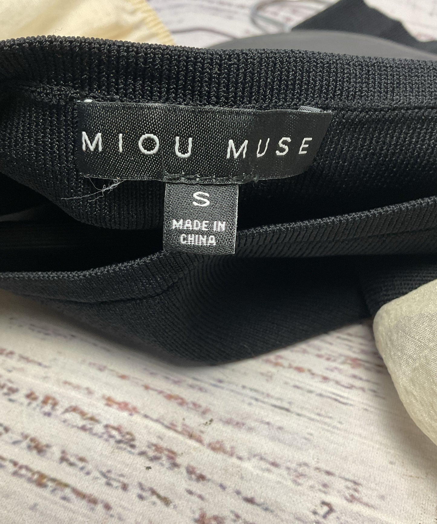 Miou Muse Black Stretch Knit White Puff Sleeve Crop Top - Size S