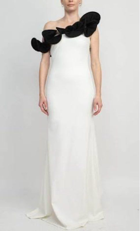 NWT Women's Alberto Makali White Long Asymmetrical Dress Size 8 Retail $458