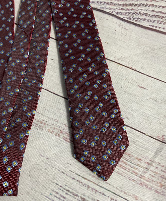Charvet Place Vendome 100% Silk Men's Geometric Pattern Dark Red Tie France