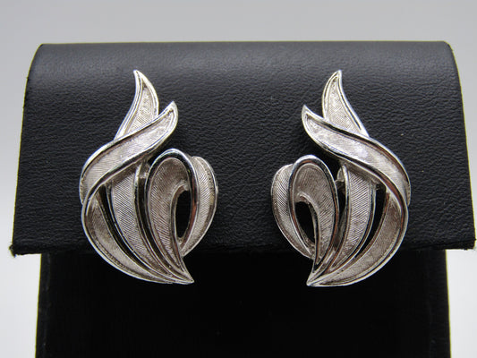 Vintage Crown Trifari Silver Plated Modernist Clip-On Stud Earrings