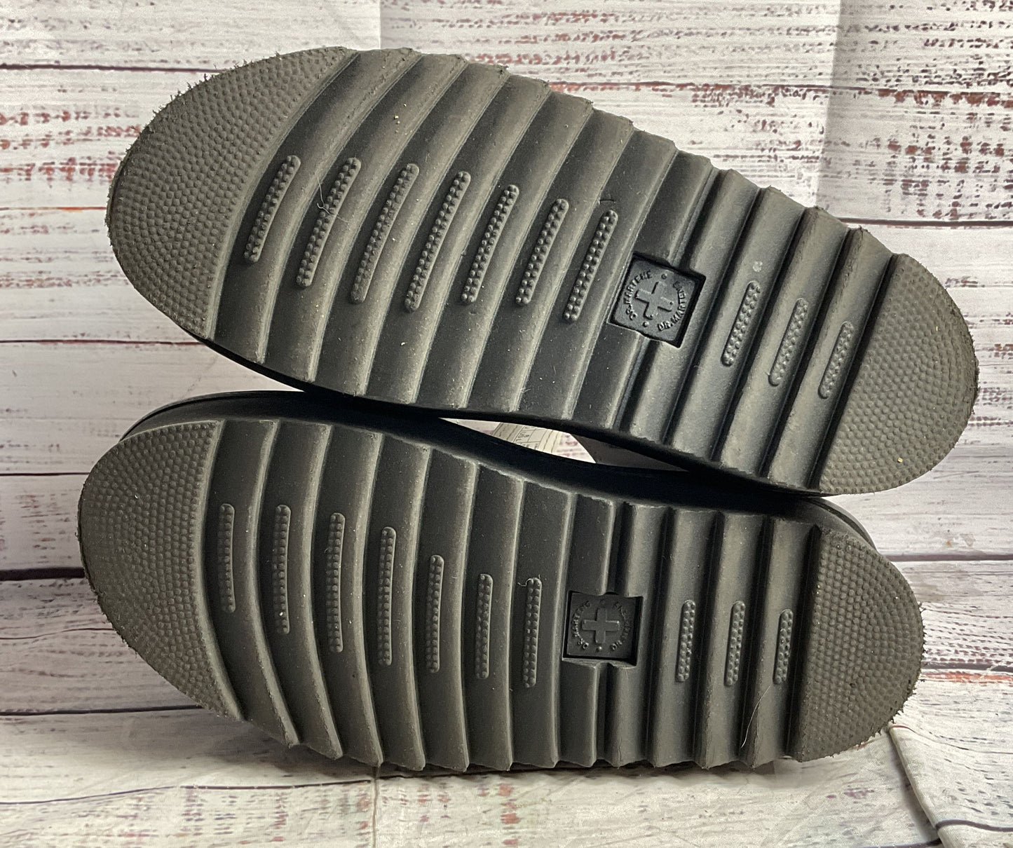 Dr. Martens Voss Quad Leather Strap Platform Sandals White Size 10