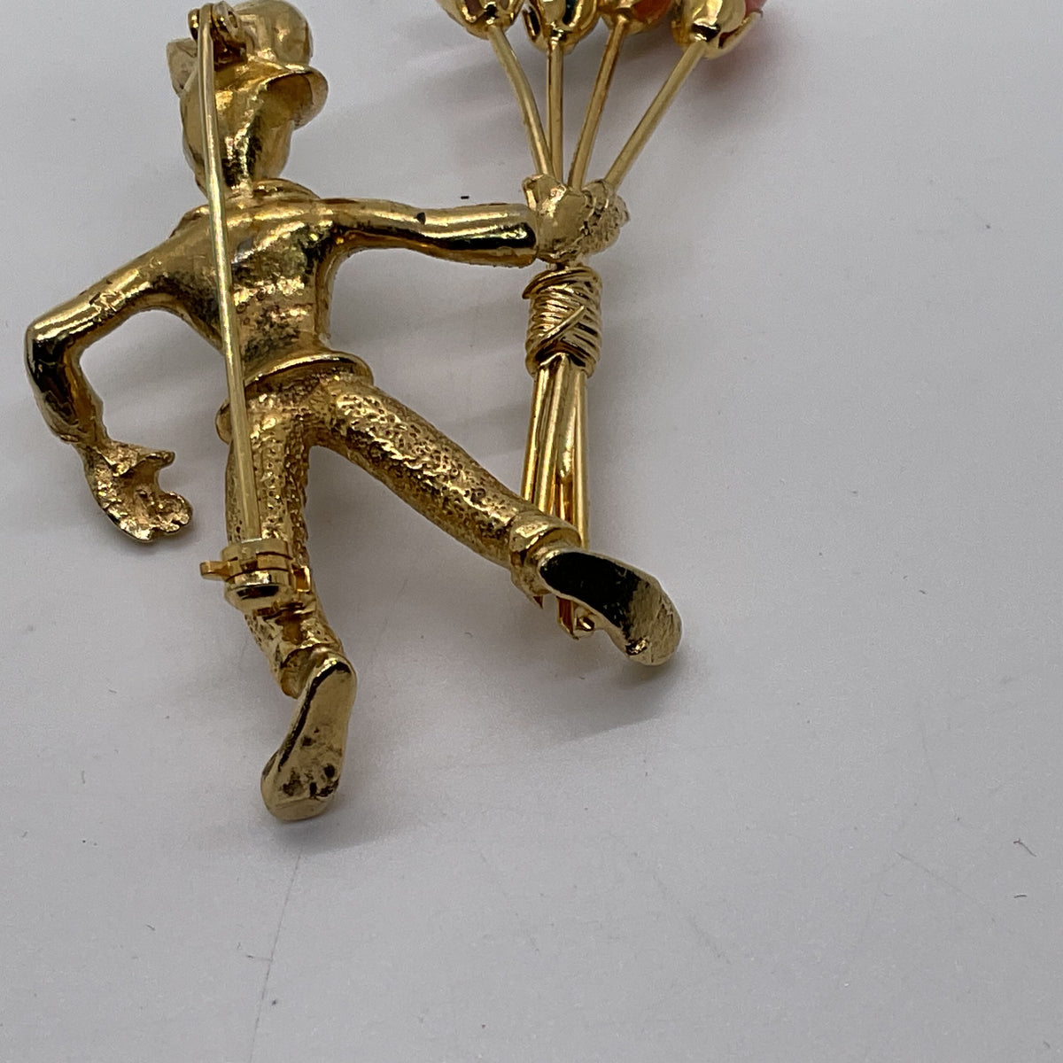 VTG. MCM Gold Tone Agate Mime Balloon Salesman Brooch- 2.75"