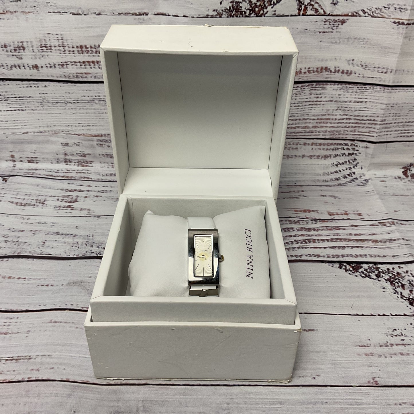 Nina Ricci Tone Analog Quartz Ladies Wristwatch White Leather Band Parts Repair