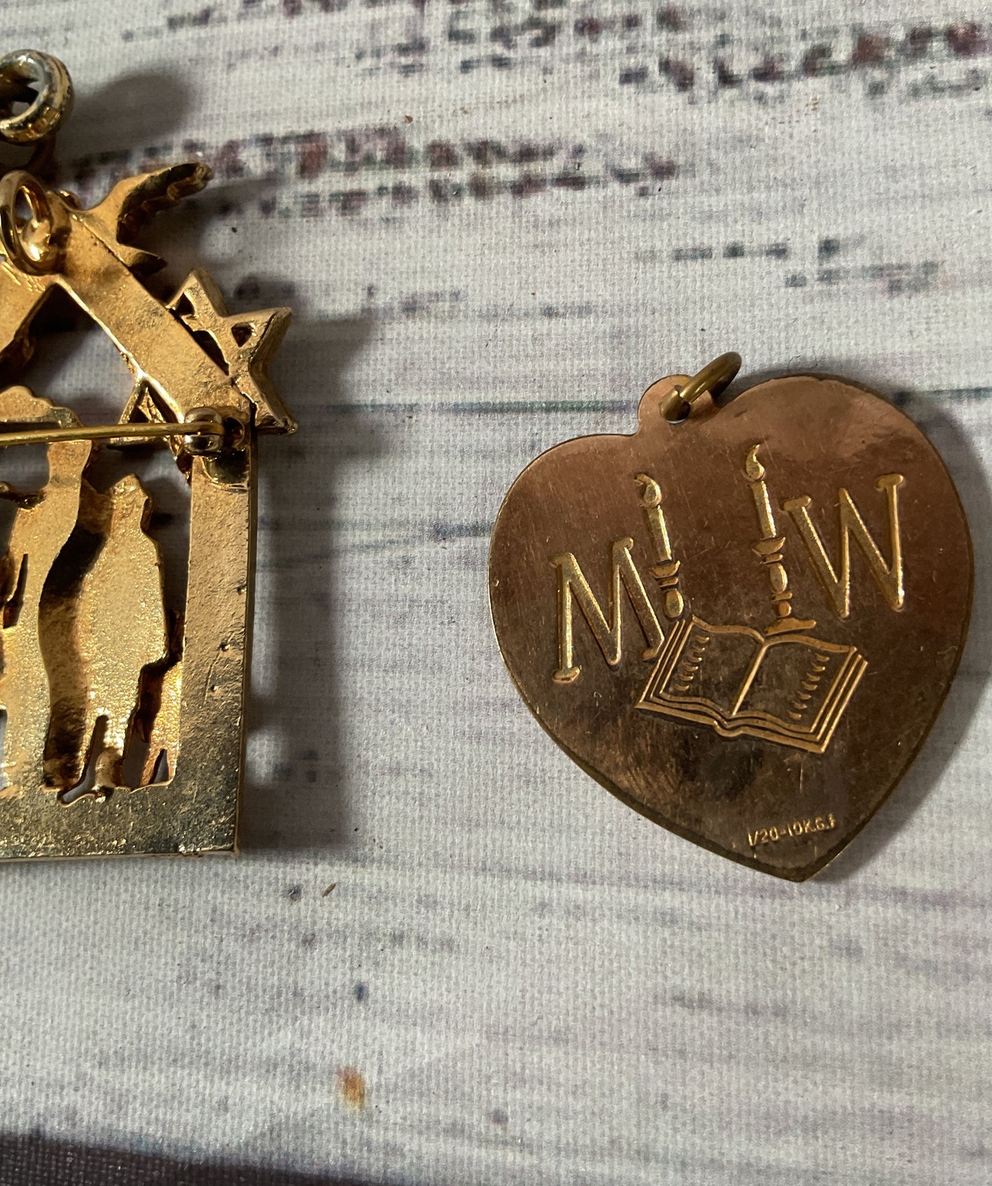 Mizrachi Womens Organization of America 4 Gold Plated Vintage Brooch