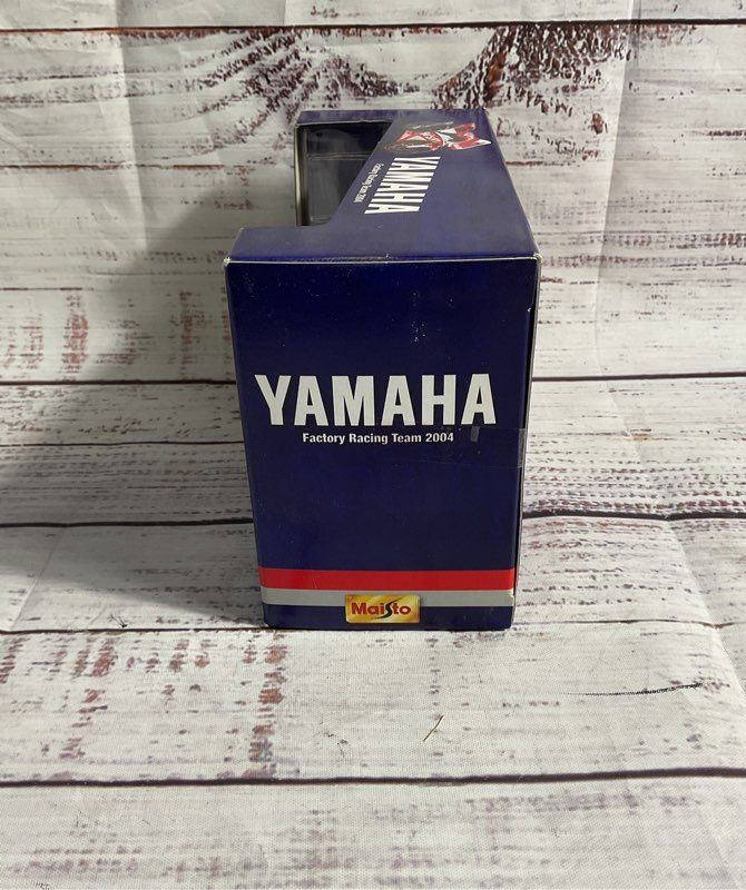 2004 Maisto Moto Gp 1:18 #7 Carlos Checa Spains No.1 Yamaha Yzr M1 New