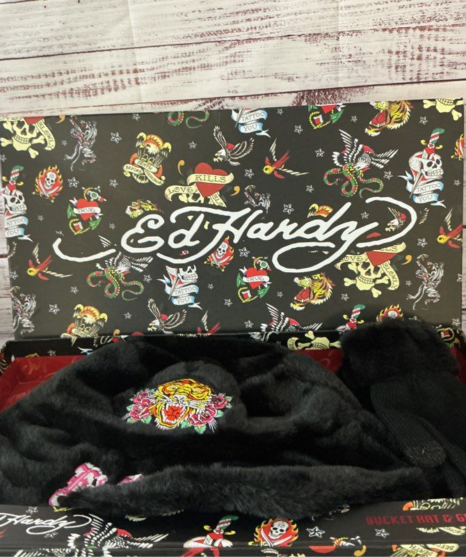 New in Box Ed Hardy Bucket Black Hat and Gloves Set