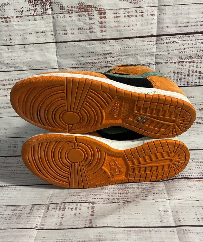 Nike Dunk Low Suede Ceramic Limited Edition Rare Classic DA1469-001 Size 9.5