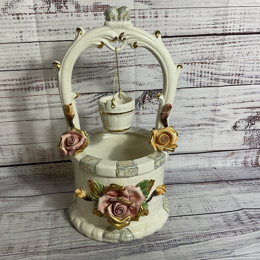 VTG./ANTIQUE CAPODIMONTE Porcelain Wishing Well with Hanging Bucket- 14"