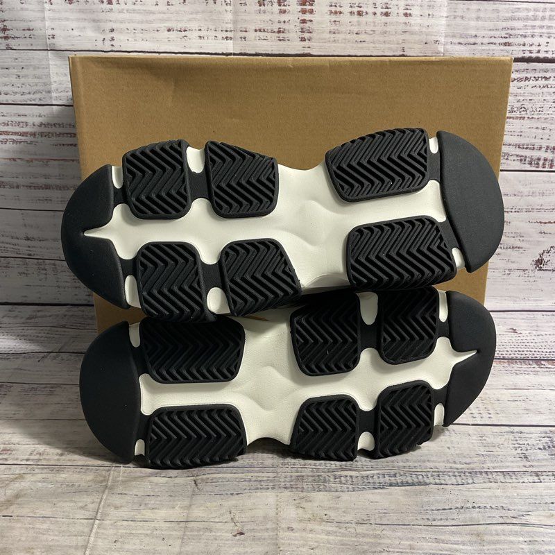 NOB Steve Madden Possession White/Black/Tan Chunky Sneaker Women's Size 9