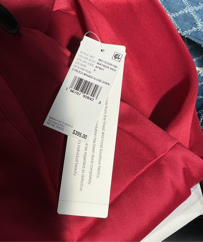 NWT Aidan Mattox Red Stretch Mikado A-Line Gown Size 4 Retail $395