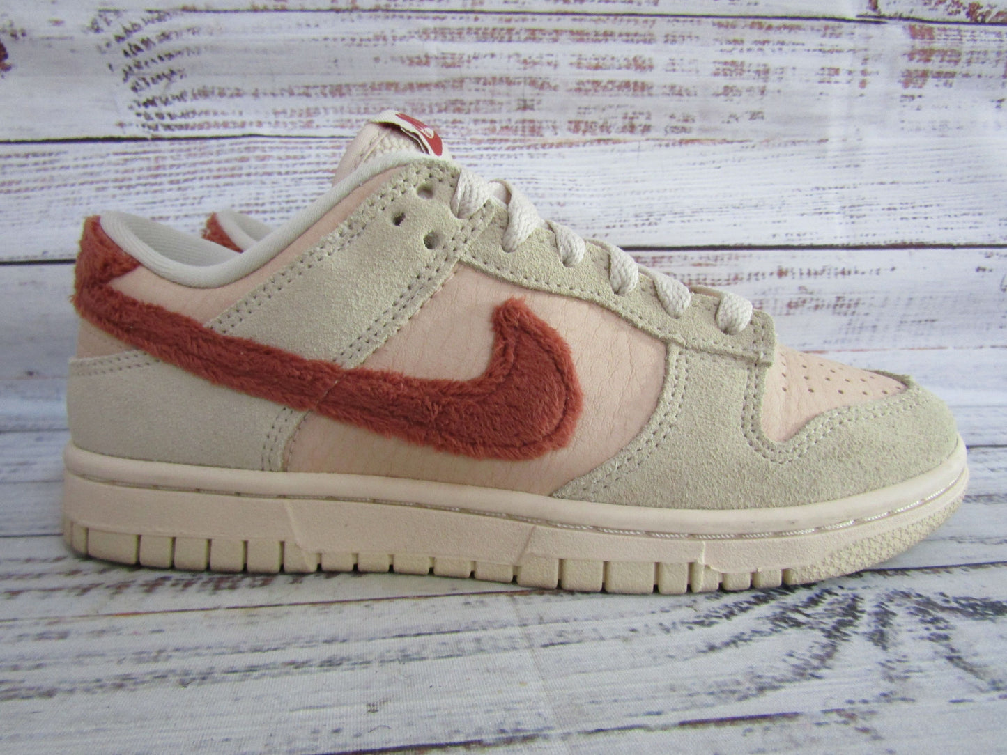 Nike Dunk Low Terry Swoosh Women's Low Top Sneakers Size 6 DZ4706-200