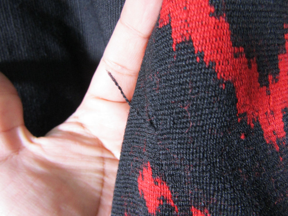GoGo Folklore by Olga Fisch Women's Black & Red Handwoven Wool Shawl