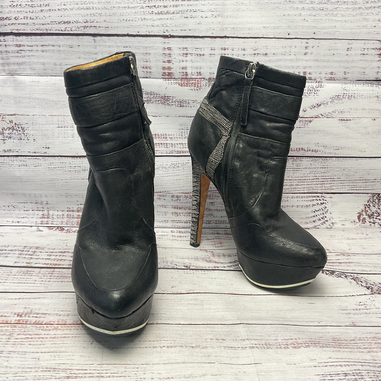 L.A.M.B. Gwen Stephanie Dorene Black Bootie Heel Women Size 5.5