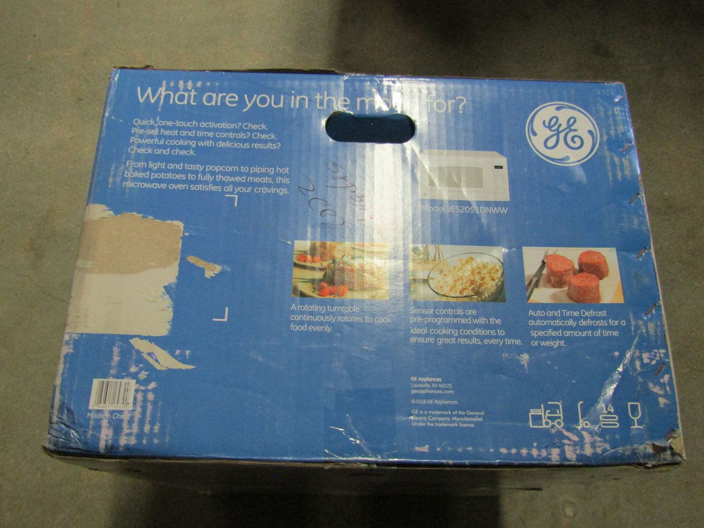 General Electric 2.0 Cu. Ft. Countertop Microwave JES2051DNWW