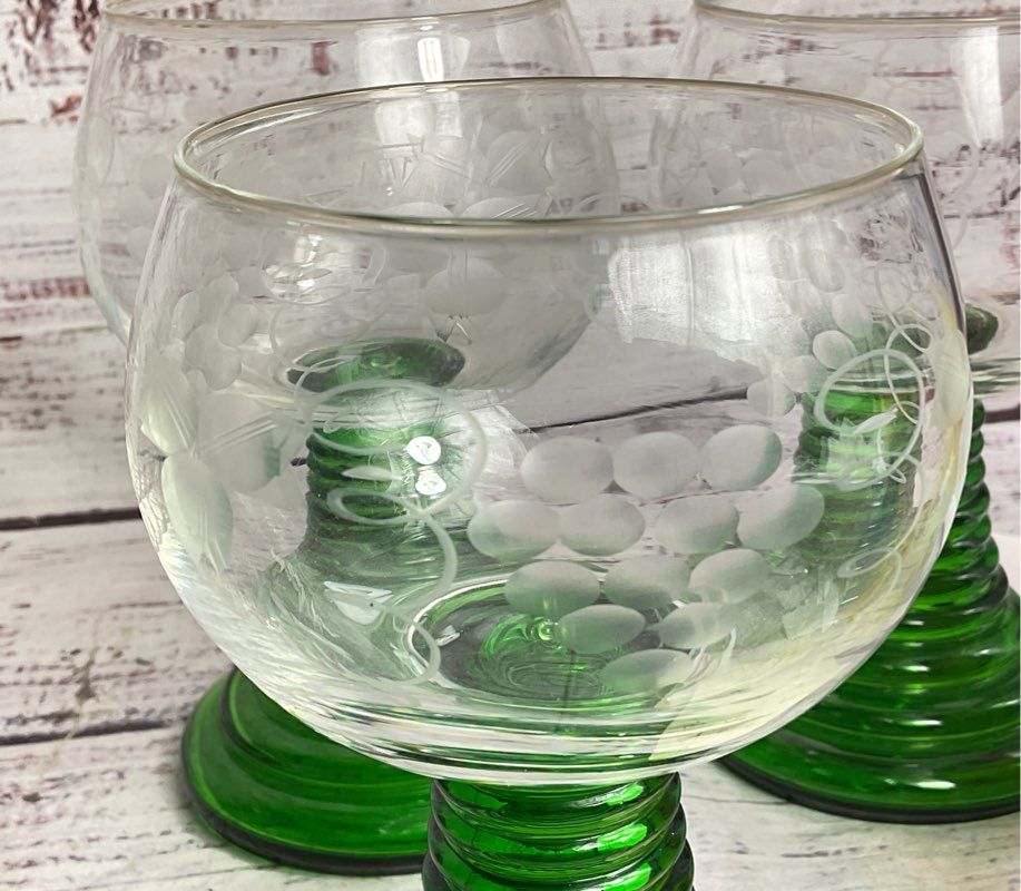 Roemer Style Set of 4 Glass Goblets Green Clear