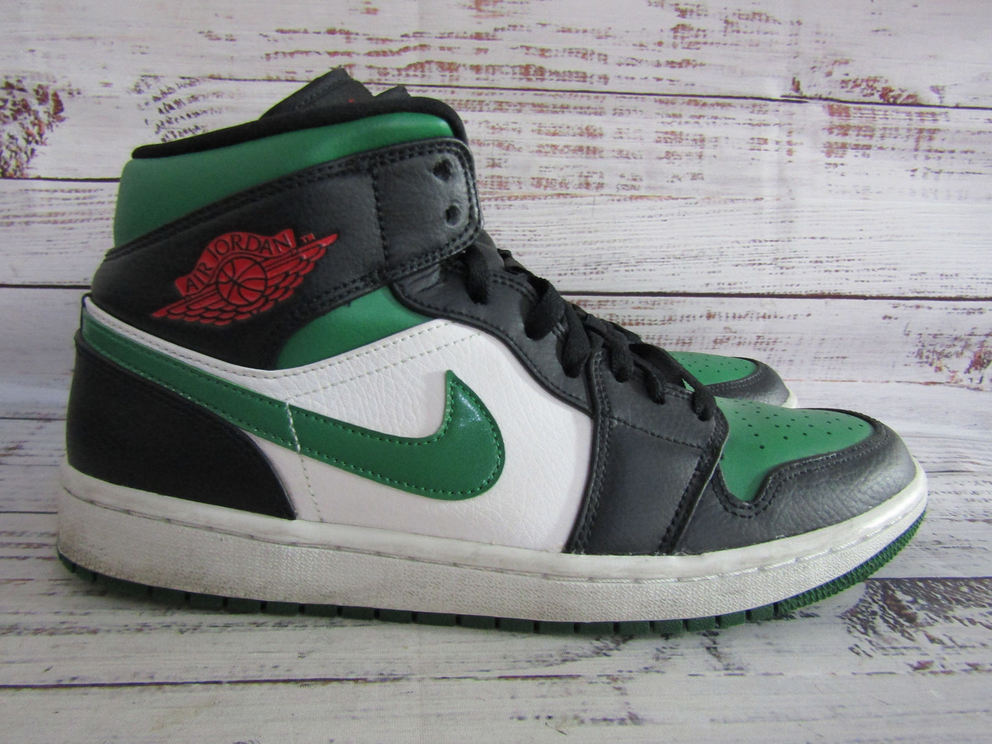 Nike Air Jordan 1 Pine Green Mid-Top Sneakers Size 9.5 554724-067