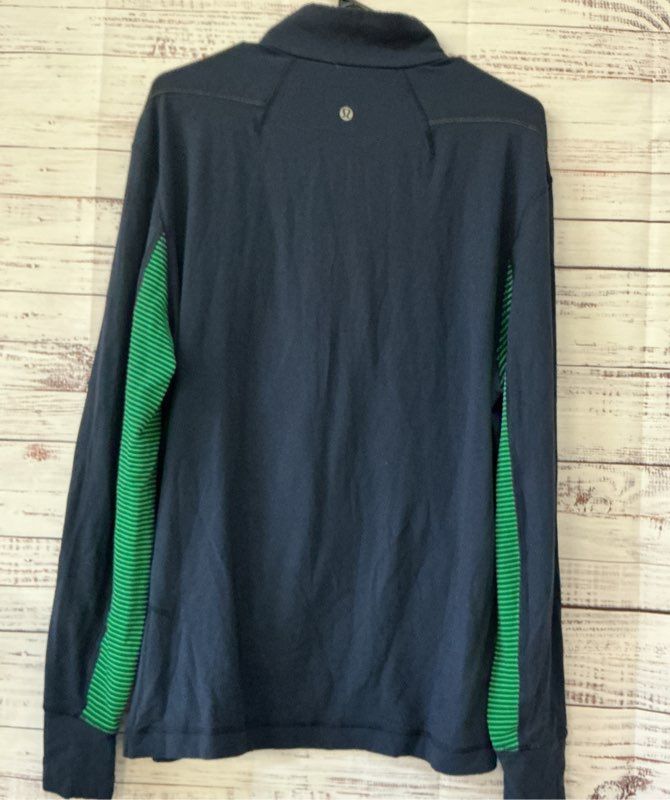 Men's Lululemon Navy w/Green Stripe Velocity Pullover Size XL