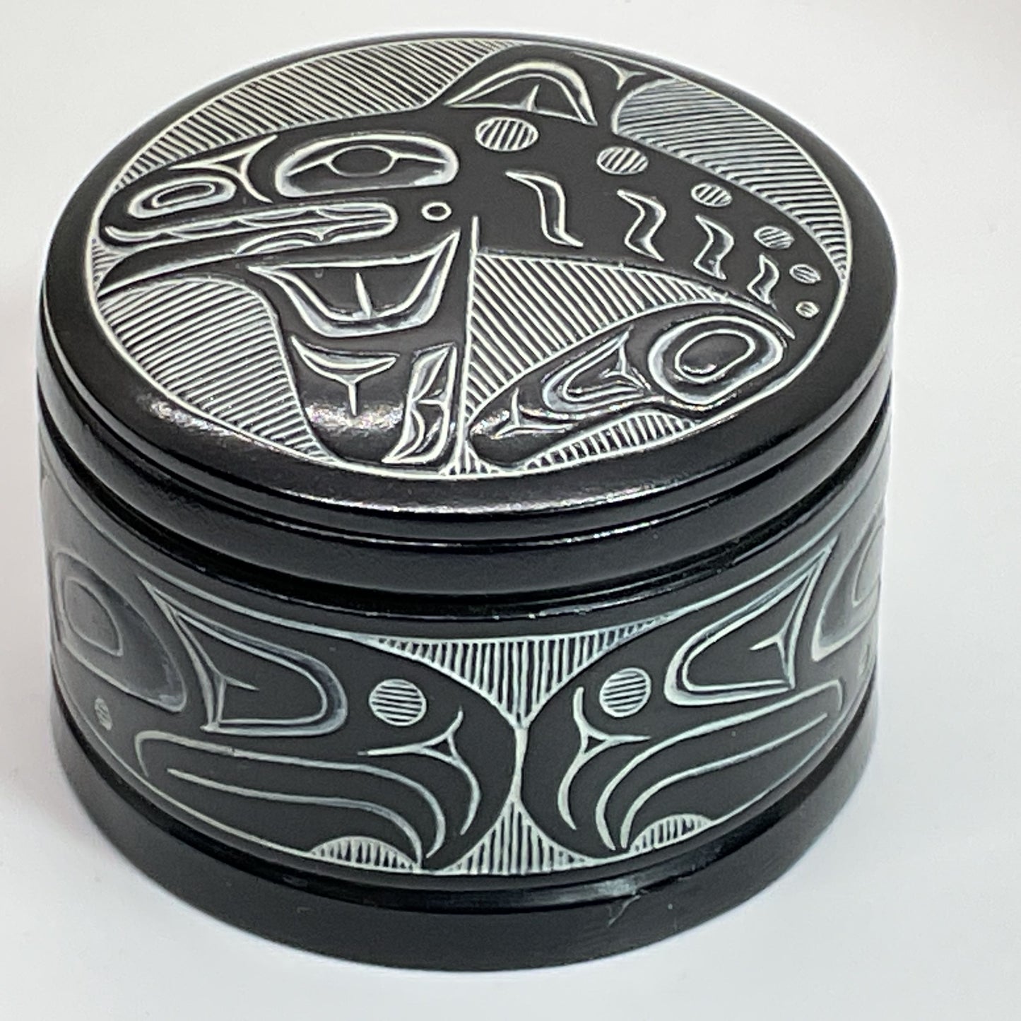 VTG. Haida Carved Faux Argillite Trinket Box with Lid- 2" x 3"