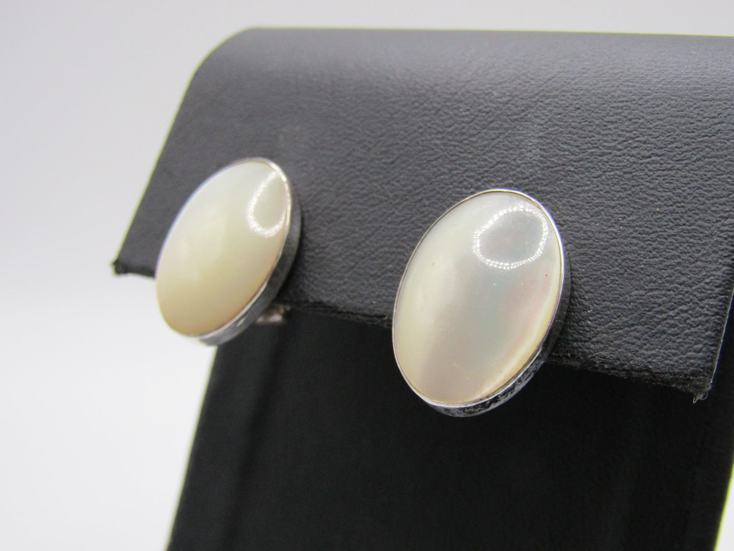 Vintage Sterling Silver Oval Mother of Pearl Clip-On Earrings