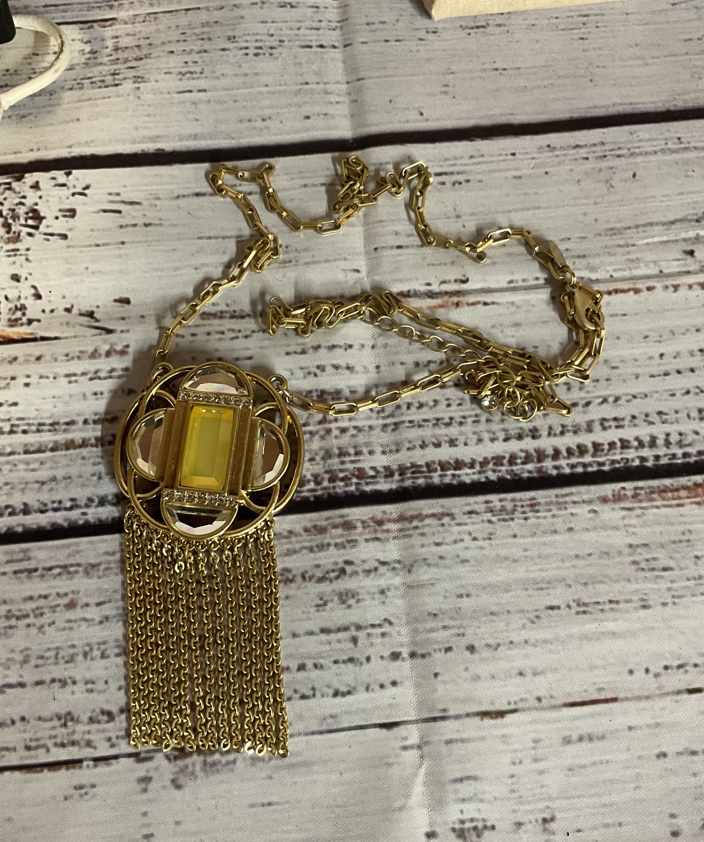 Lia Sophia Gold Tone Vintage Necklace