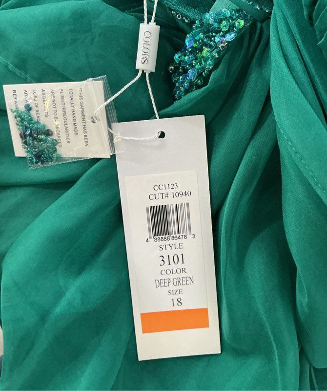 NWT Women's Colors Green Gown with beaded Cold Shoulder Size 18