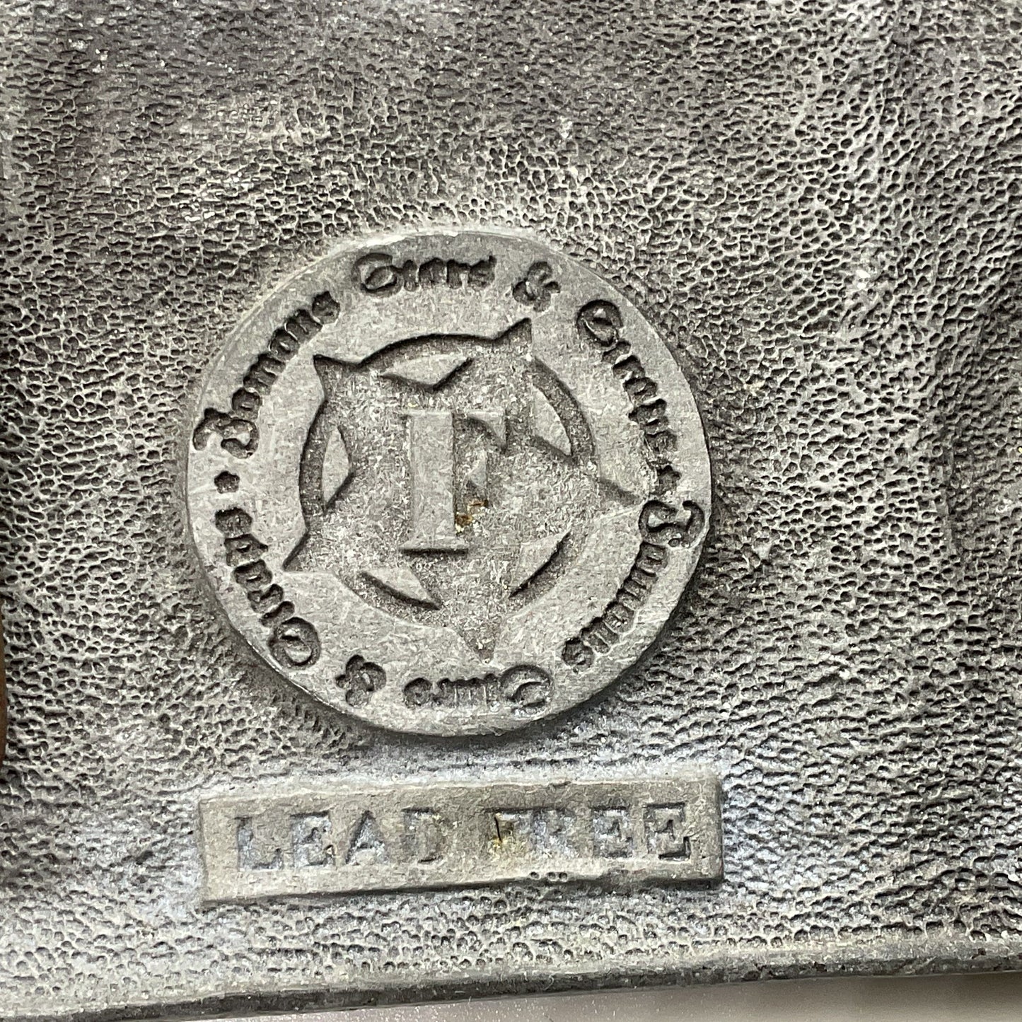 VTG. FAMOUSE STARS and STRAPS Travis Barker Pewter Radio Boombox Belt Buckle