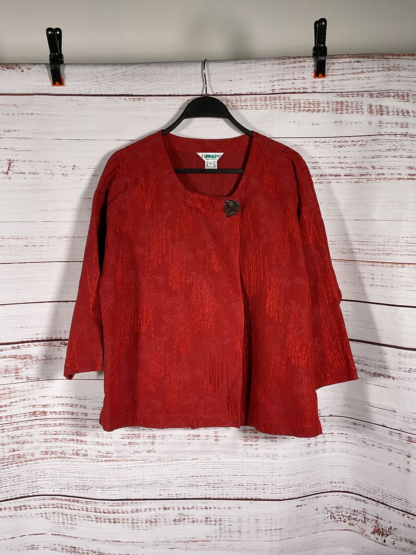 Citron Cross-Button Red Blouse with Metal Fish Button