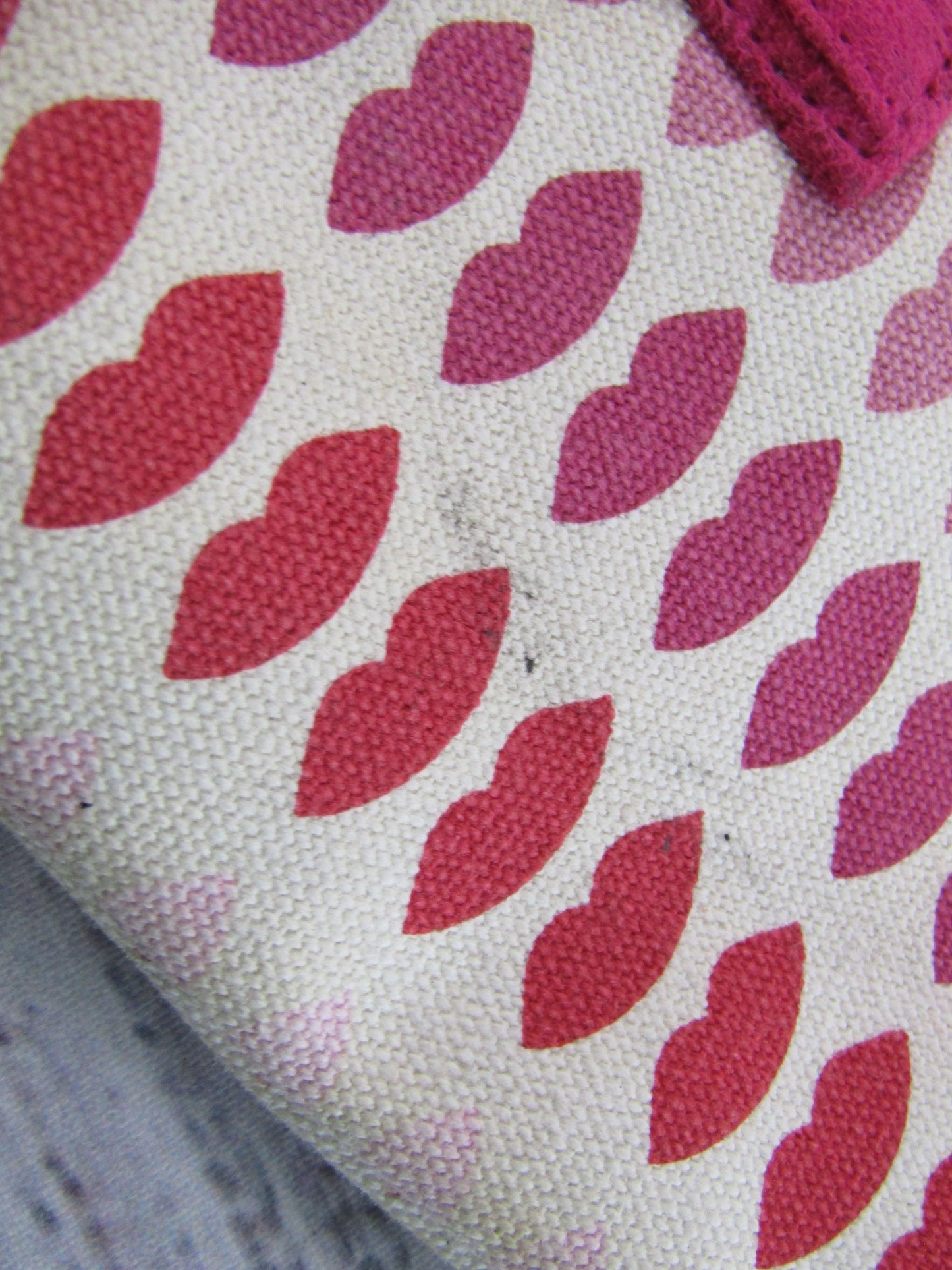 Lulu Guinness Women's Kiss Lip Print Canvas Tote Bag