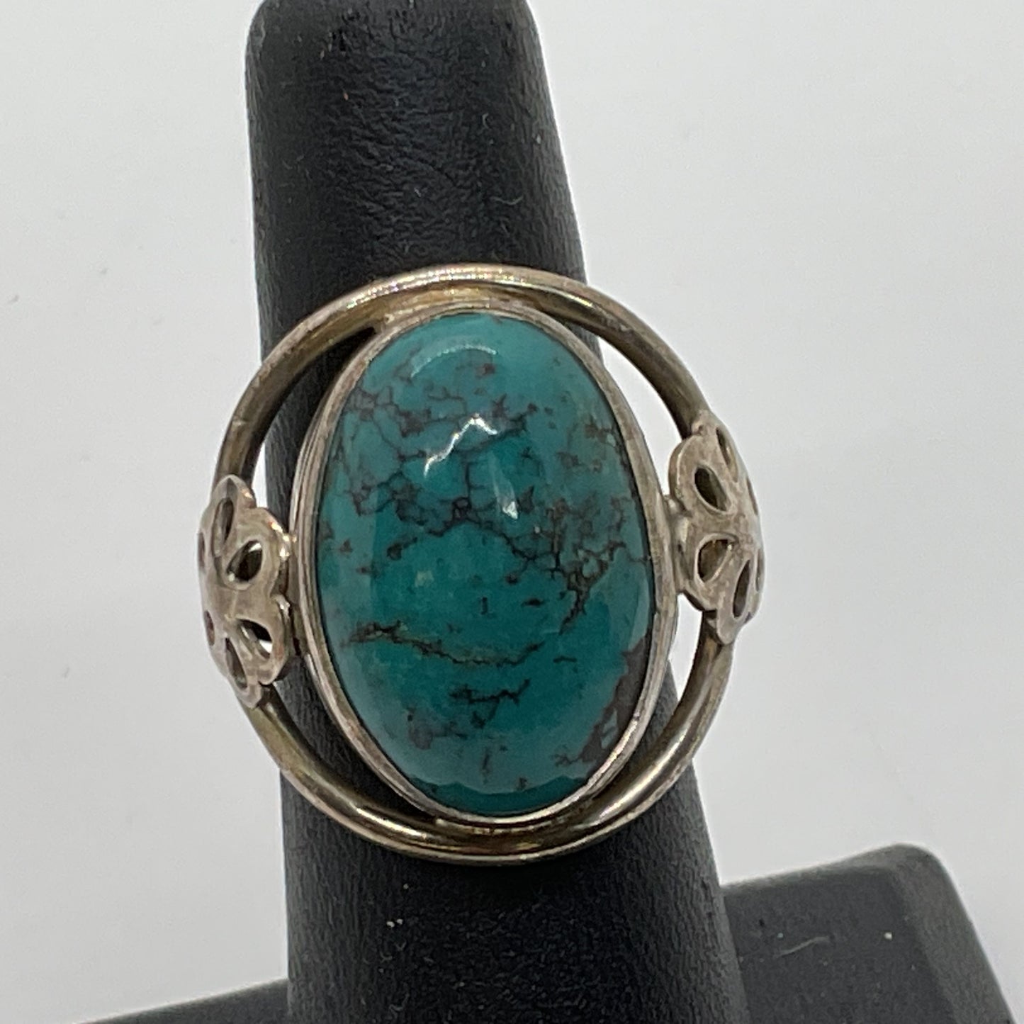 Sterling Silver & Oval Turquoise SZ 6 Ring- 8.96g