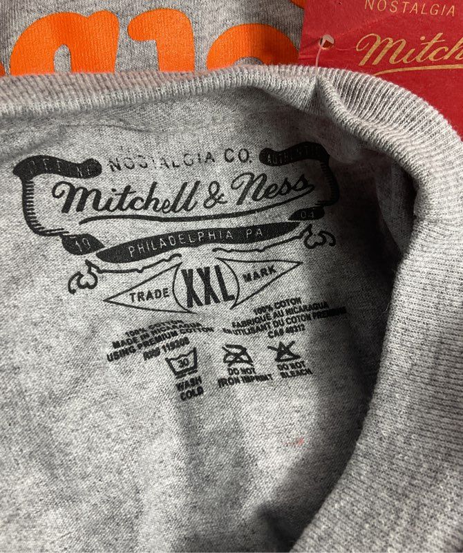Mitchell & Ness Unisex Playa Society Women's Basketball T Shirt Gray XXL