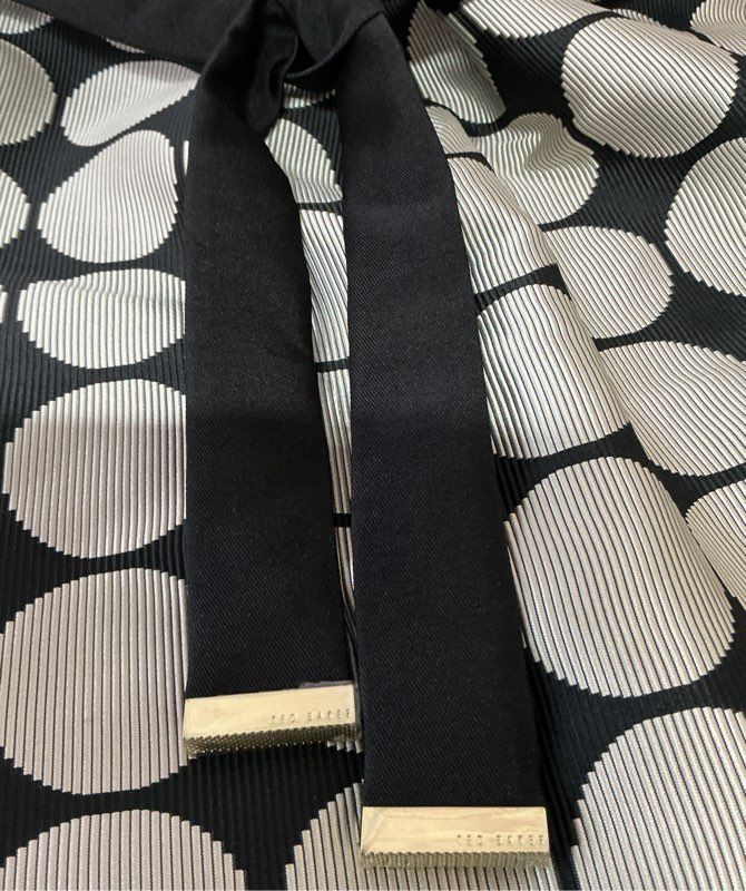 Women's Ted Baker London Belted Black and Beige Polka Dot Skirt Size 2/S