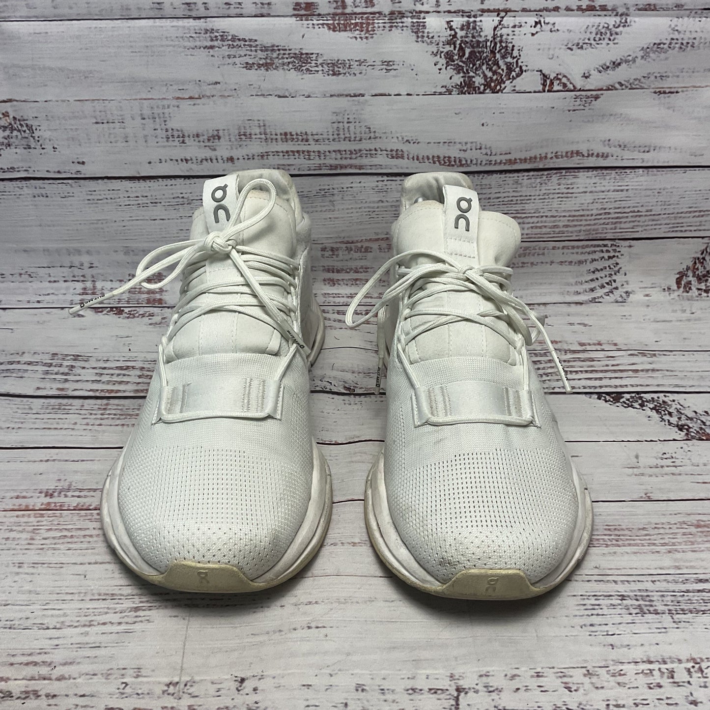 ON Cloudnova White Athletic Running Shoe Men Size 10